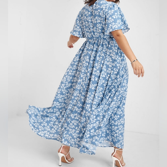 FINAL DISCOUNT. BLOOMCHIC  Flutter Sleeve Dress Size 22 - Picture 2 of 7